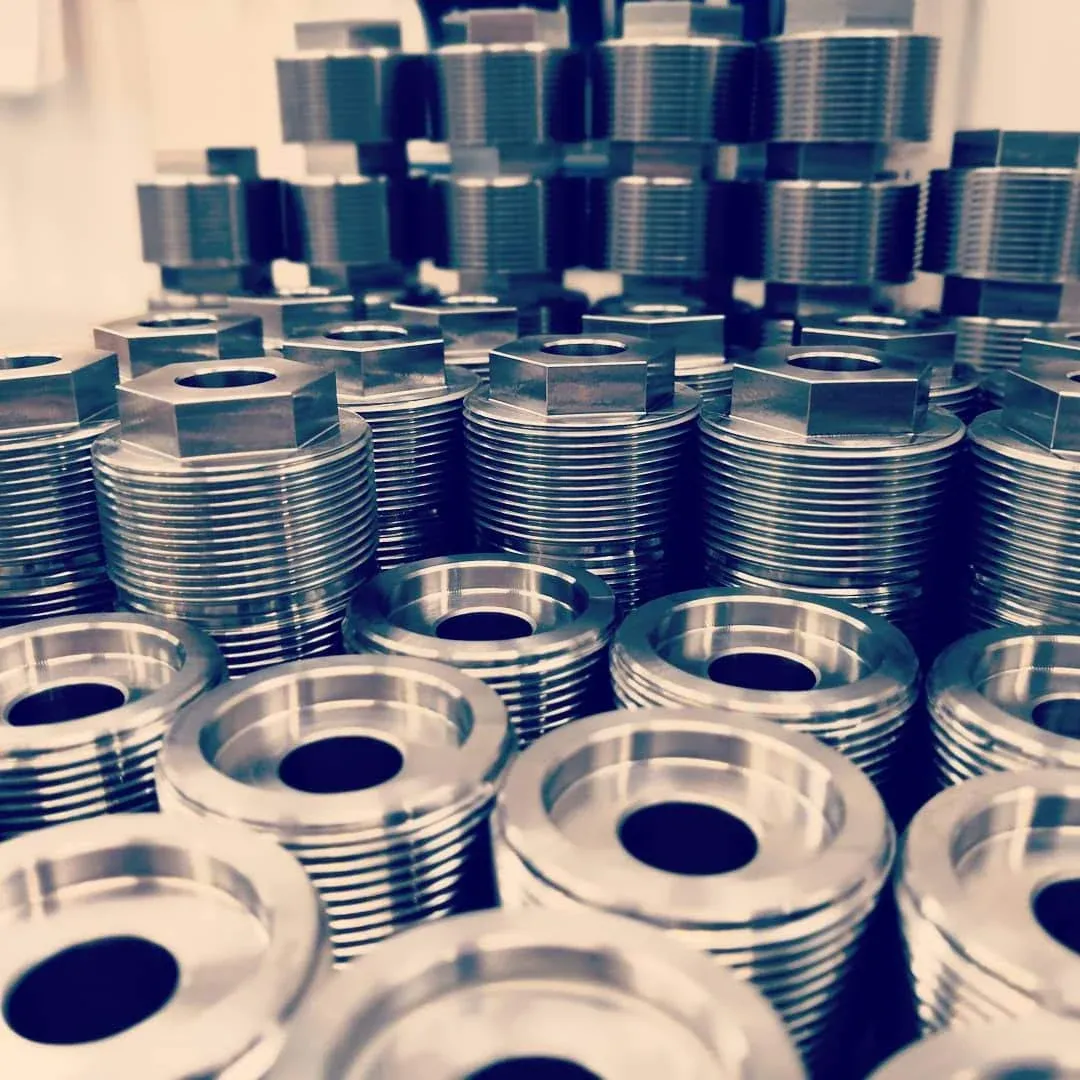 CNC-gedrehte Gewindeteile aus Aluminium in Serie
